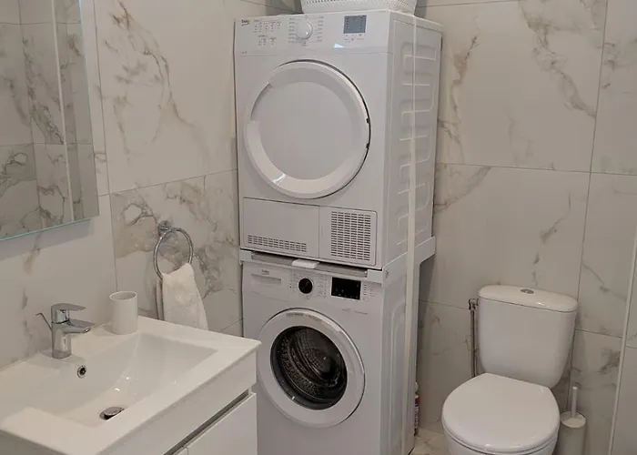 Marina's Edge Sea View Сенглея