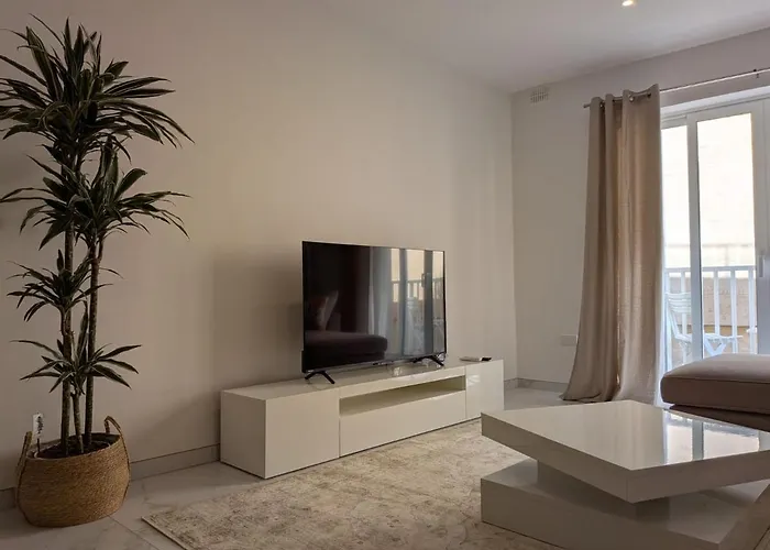 Marina's Edge Sea View