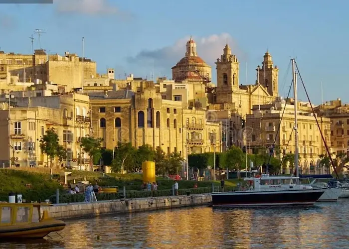 Marina's Edge Sea View